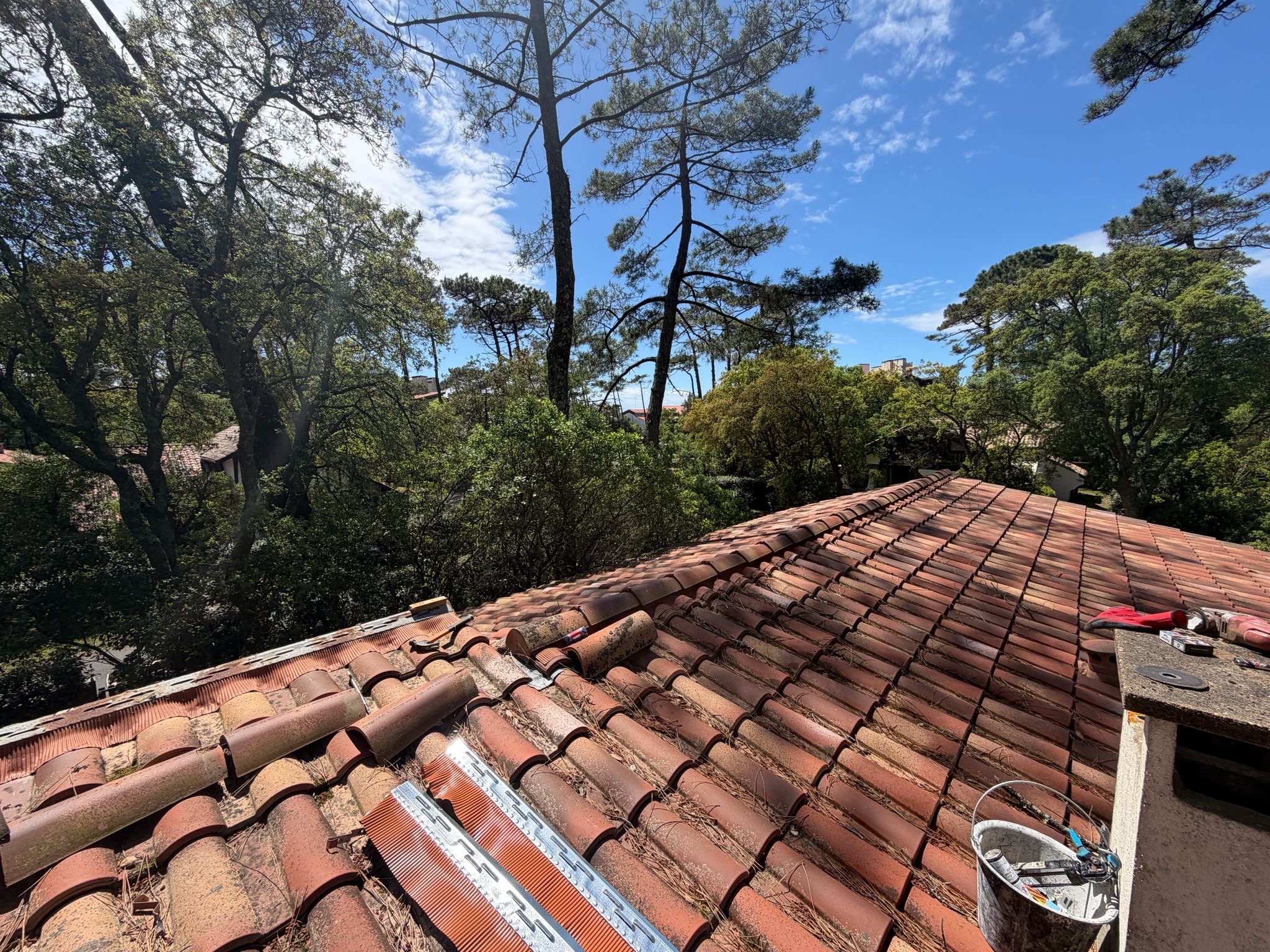 Rénovation de couverture traditionnelle en tuiles à Bayonne